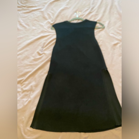 Wilfred Aritzia knit tank top worn once slits on the side - Picture 2 of 3